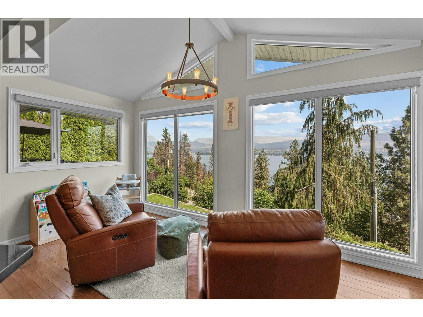3050 Collens Hill Road, West Kelowna, BC, V1Z 1P5 - 17