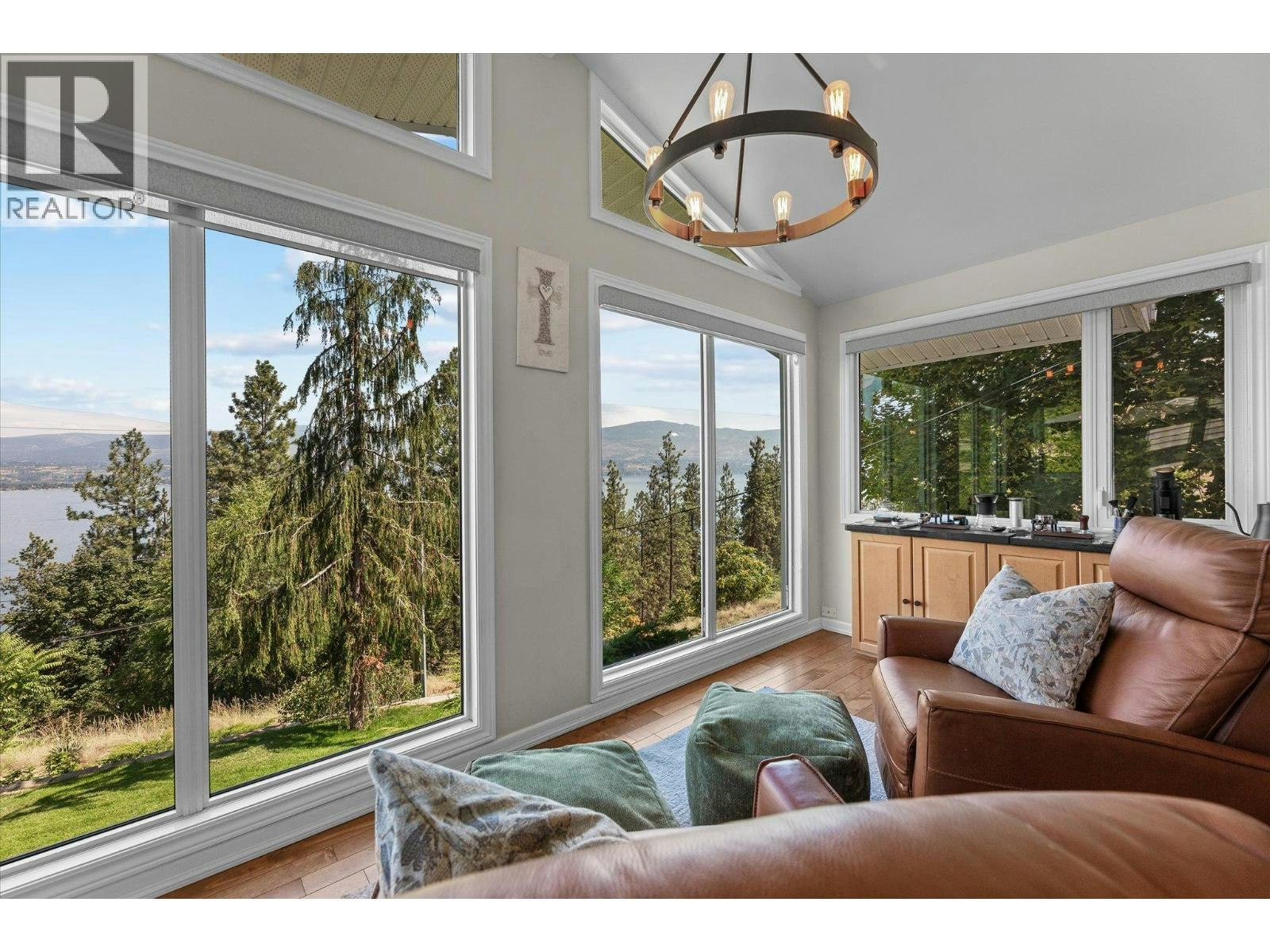 3050 Collens Hill Road, West Kelowna, BC, V1Z 1P5 - 16