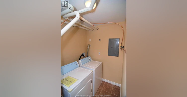 D LOWER-1810 Northway, Windsor, ON, N9B 0A6 - 6