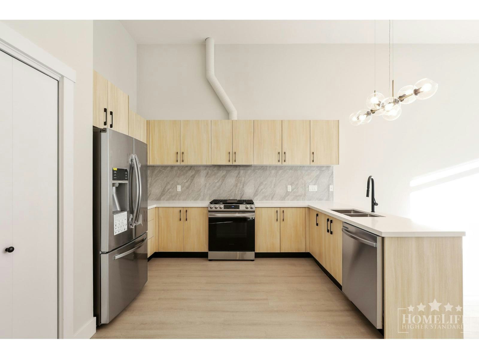 101-14858 60 Avenue, Surrey, BC, V3S 0B5 - 3