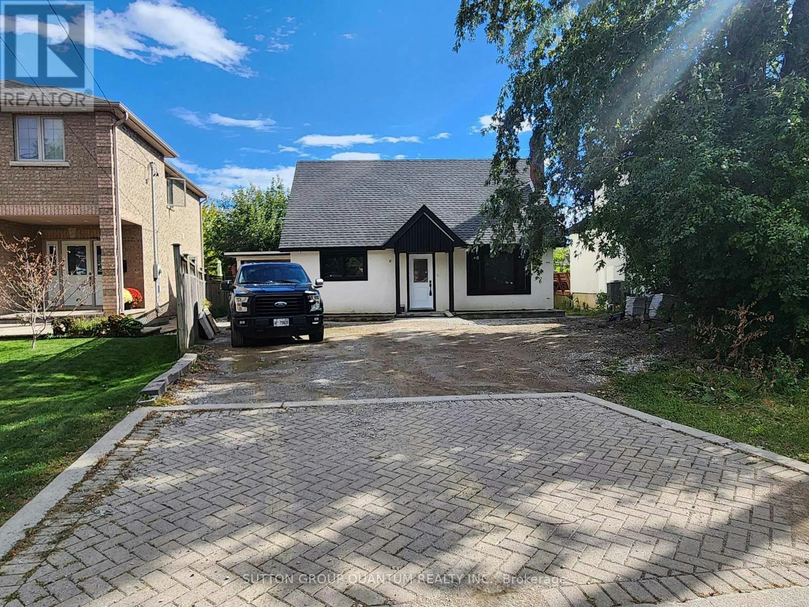 940 First Street, Mississauga, ON, L5E 1A8
