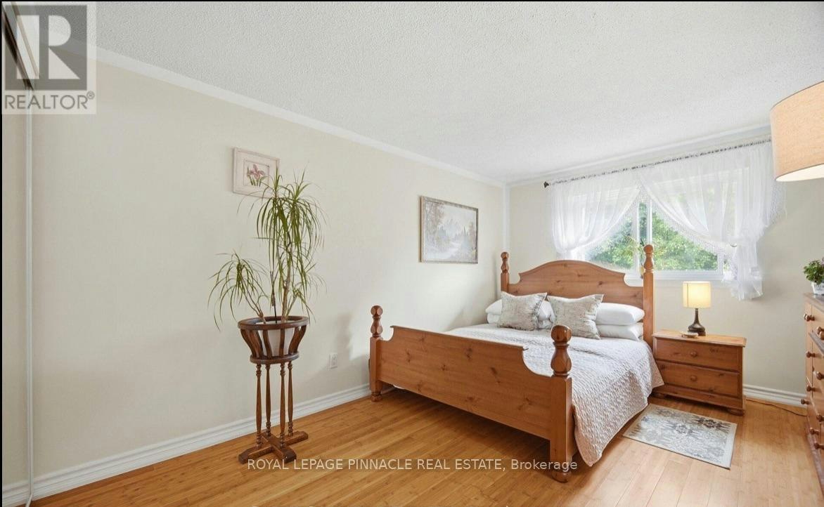 7217 Fayette Circle, Mississauga, ON, L5N 1Y5 - 11
