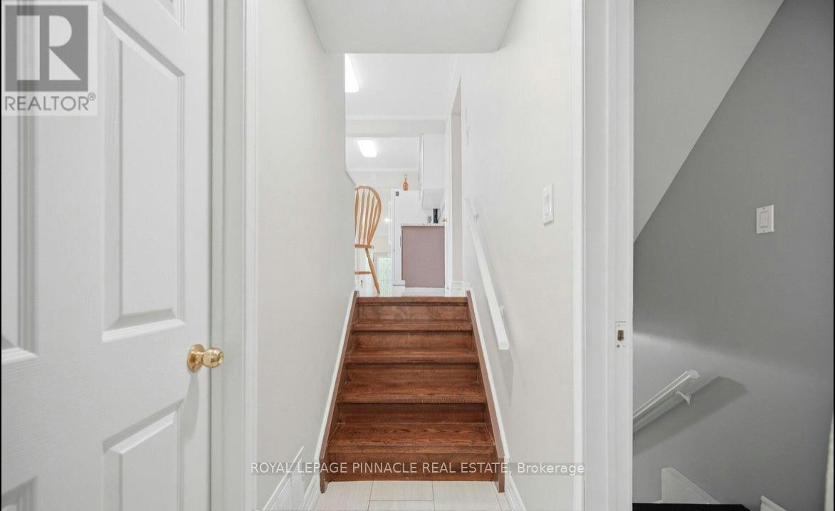 7217 Fayette Circle, Mississauga, ON, L5N 1Y5 - 16