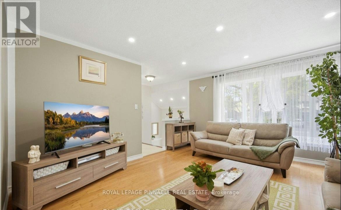 7217 Fayette Circle, Mississauga, ON, L5N 1Y5 - 3