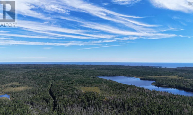 226 Acre Mackenzie Lake Road