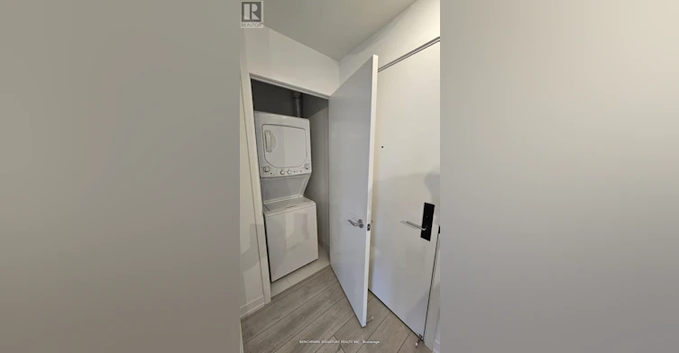 814-270 Dufferin Street, Toronto, ON, M6K 0H8 - 17