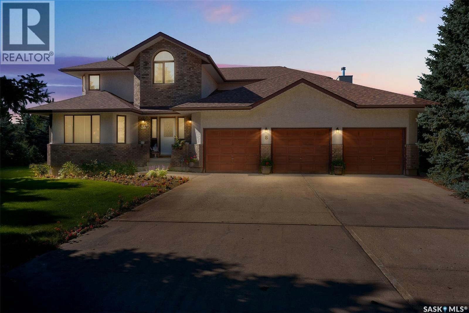 8 Emerald Place, Emerald Park, SK, S4T 3B3