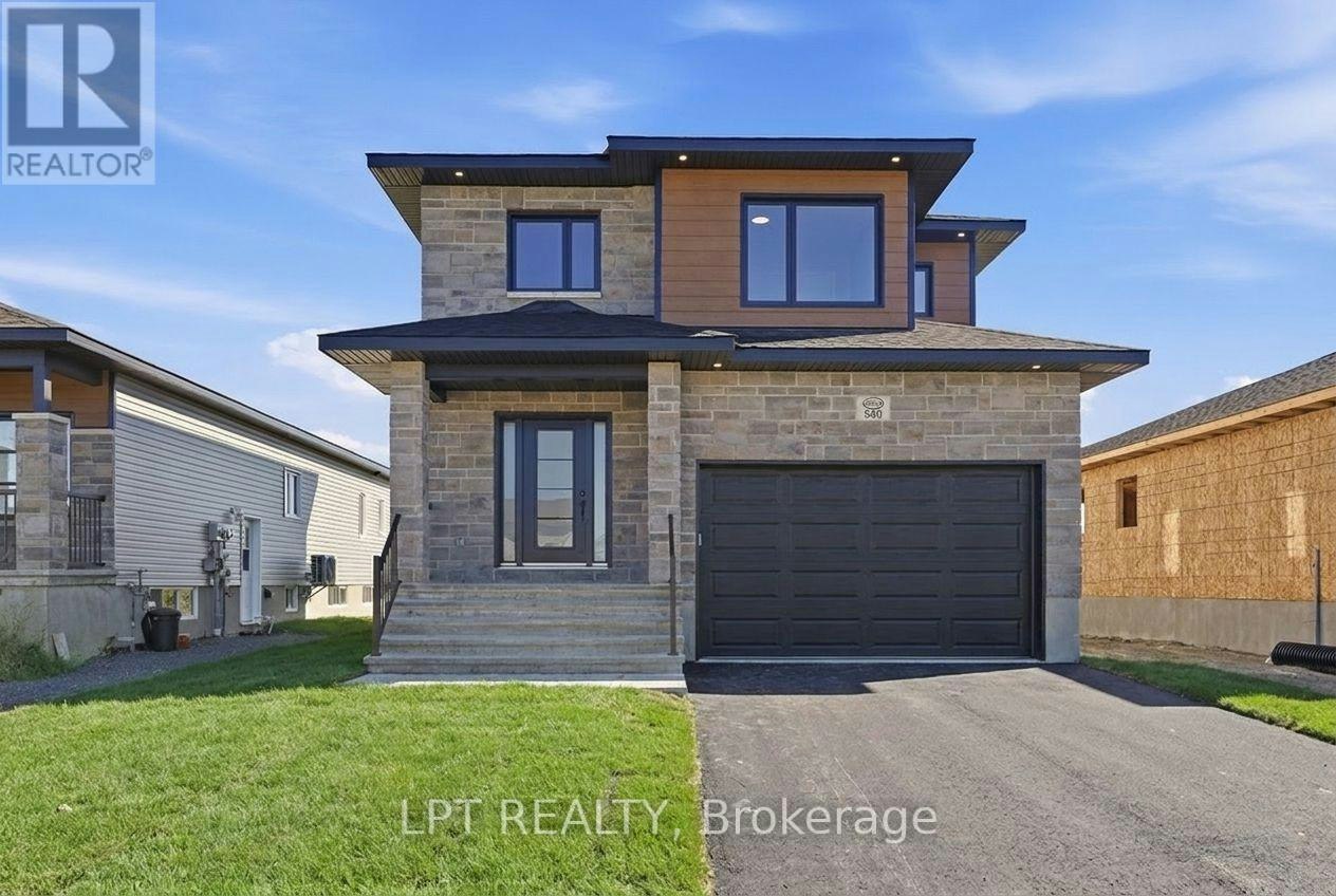 72 Chateauguay Street, Russell, ON, K0A 1W0