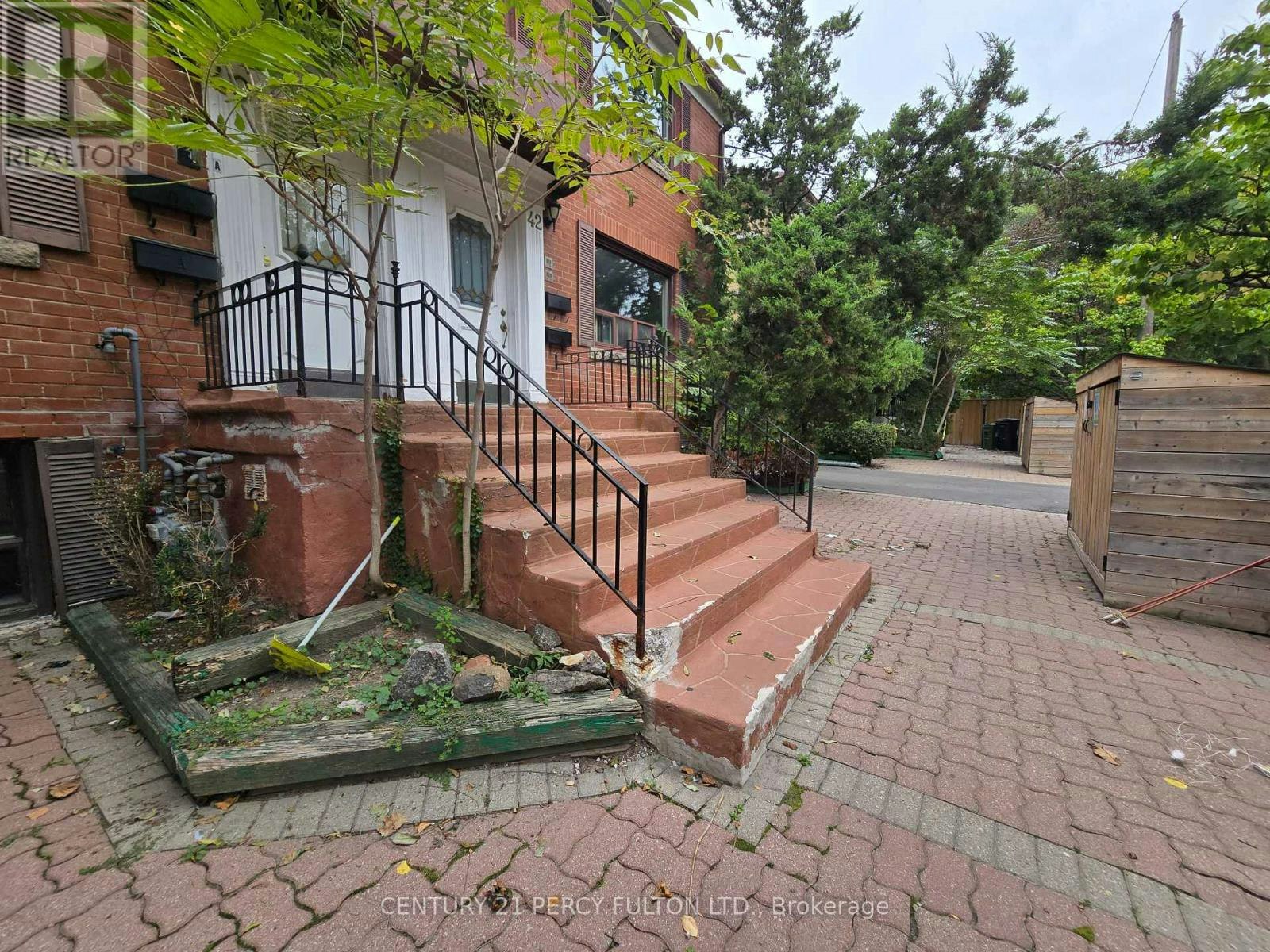 40 B-40 Hillsdale Avenue E, Toronto, ON, M4S 1T5 - 2
