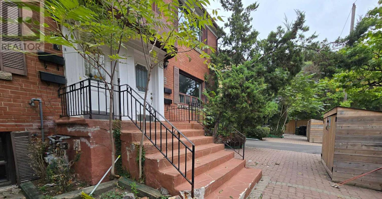 40 B-40 Hillsdale Avenue E, Toronto, ON, M4S 1T5 - 2