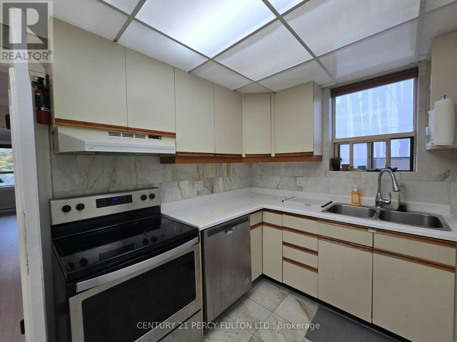 40 B-40 Hillsdale Avenue E, Toronto, ON, M4S 1T5 - 5