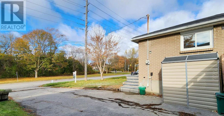 MAIN FLOOR-253 Wilson Road N, Oshawa, ON, L1G 6E3 - 31