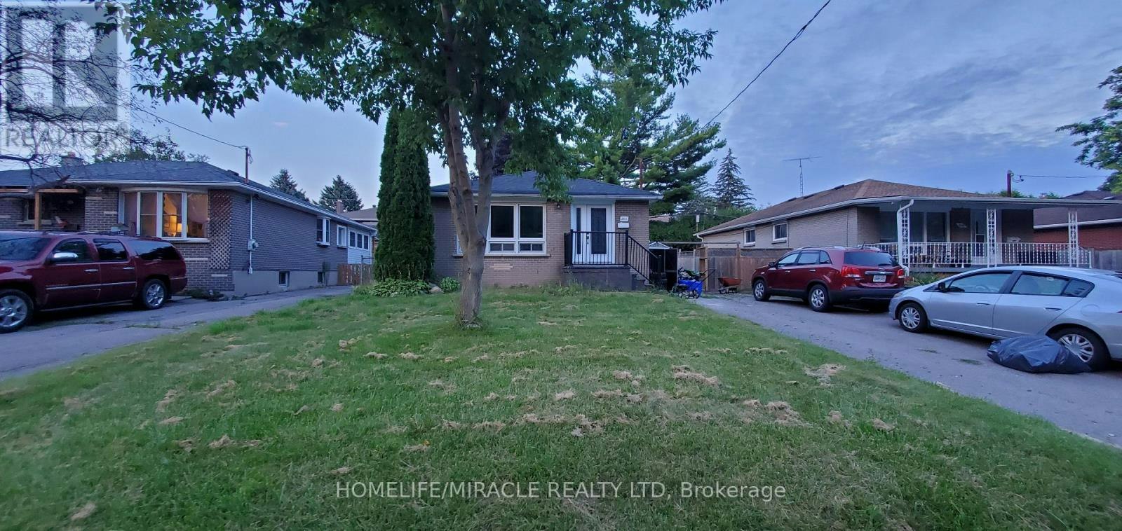 MAIN FLOOR-253 Wilson Road N, Oshawa, ON, L1G 6E3