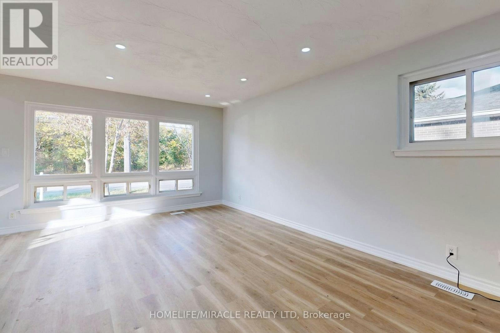 MAIN FLOOR-253 Wilson Road N, Oshawa, ON, L1G 6E3 - 3