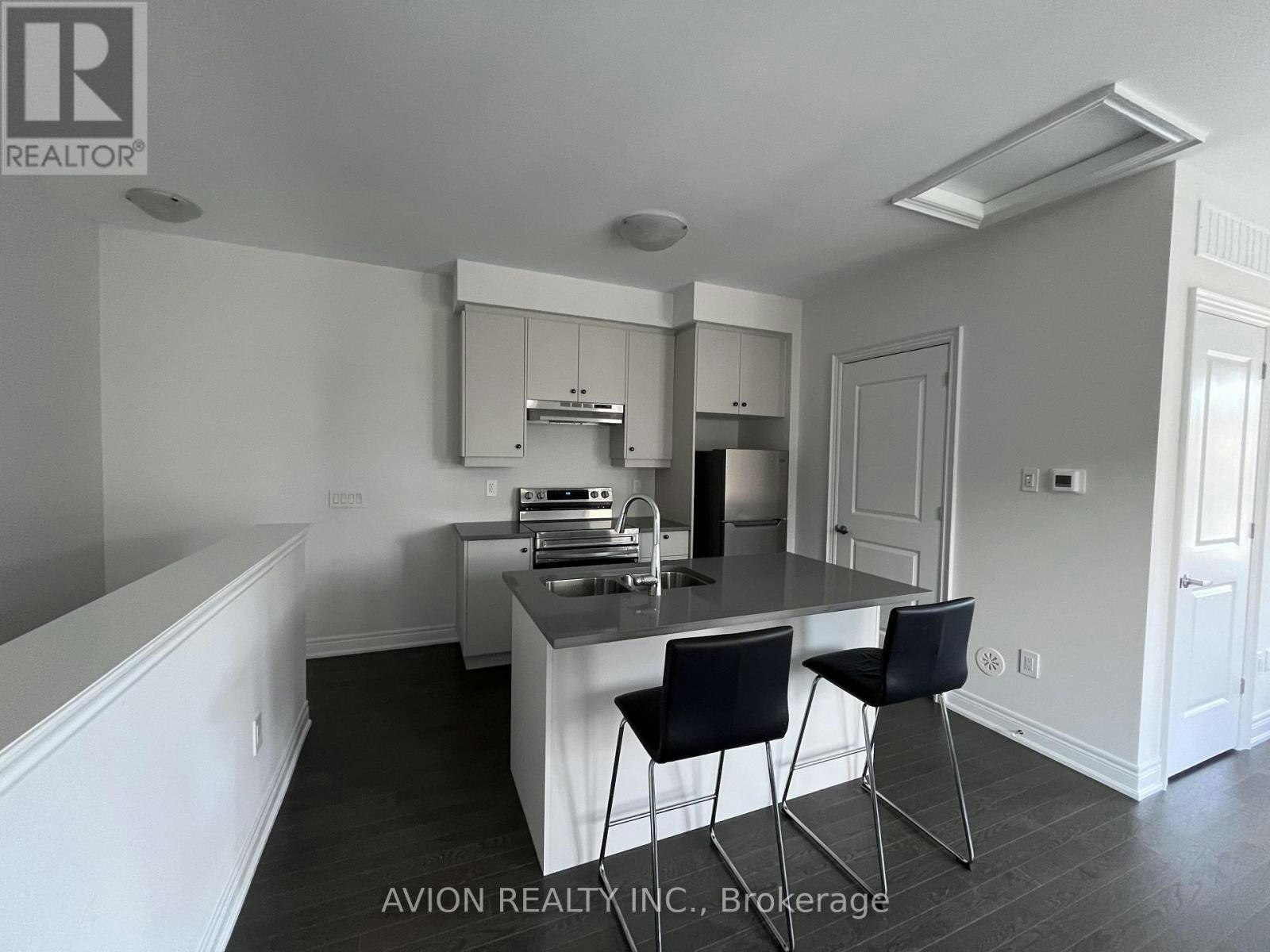 COACH-6 Fred Lablanc Drive E, Markham, ON, L6B 1R8 - 7