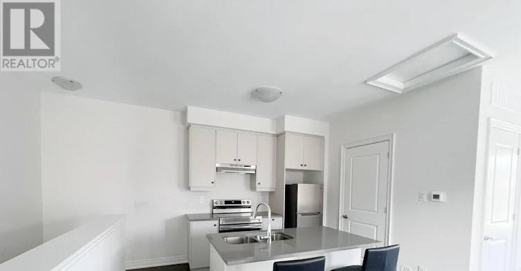 COACH-6 Fred Lablanc Drive E, Markham, ON, L6B 1R8 - 8
