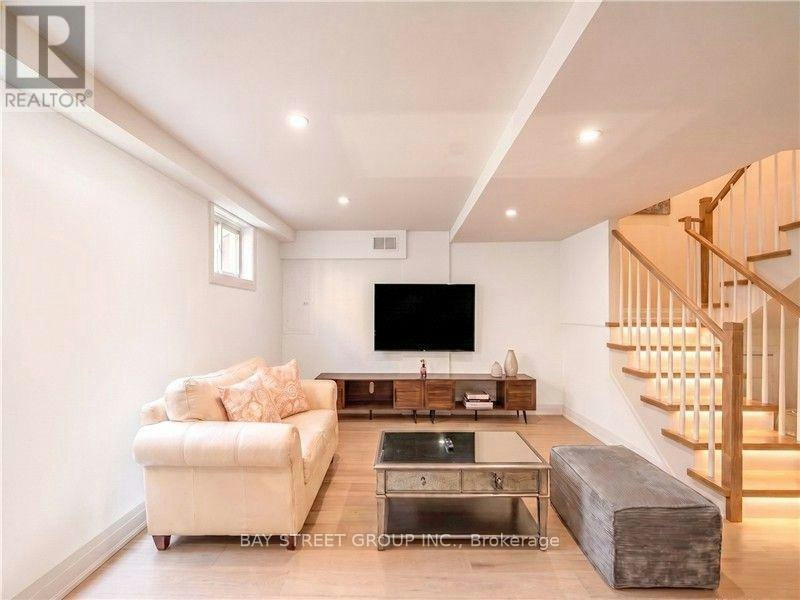 526 Lake Dr Drive S, Georgina, ON, L4P 1S2 - 6