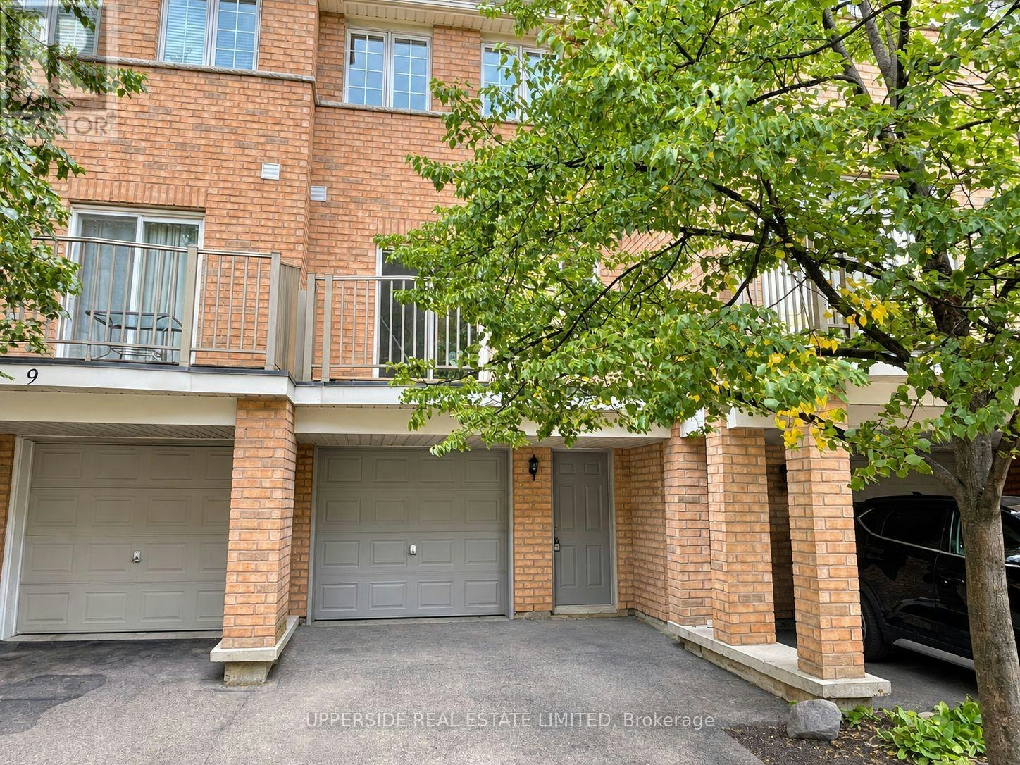 10-23 Observatory Lane, Richmond Hill, ON, L4C 0M7