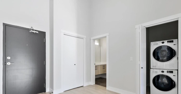 103-14858 60 Avenue, Surrey, BC, V3S 0B5 - 7