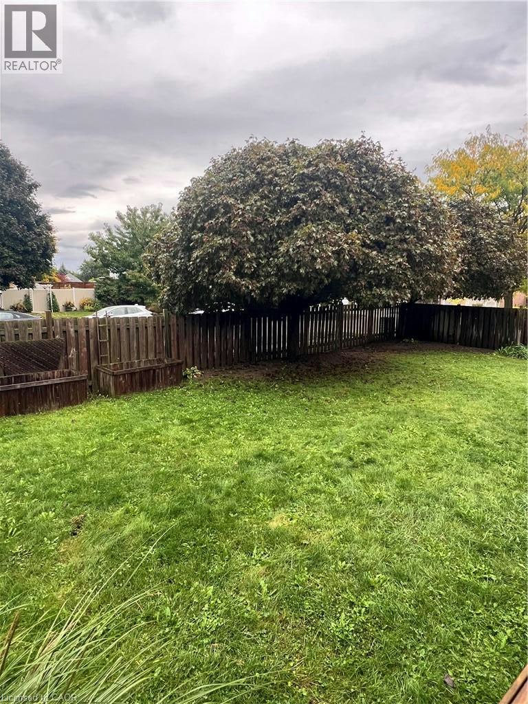 275 Sekura Street, Cambridge, ON, N1R 3R4 - 27