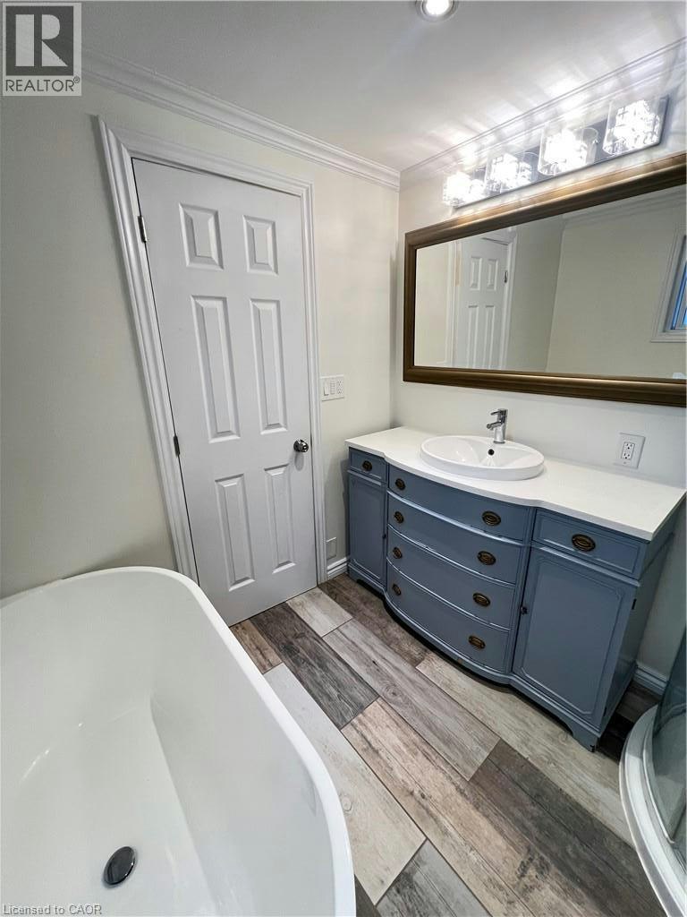 275 Sekura Street, Cambridge, ON, N1R 3R4 - 14