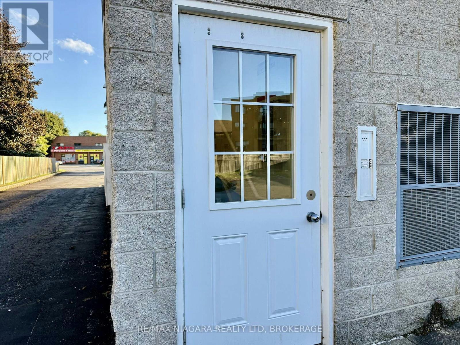 203-6837 Thorold Stone Road, Niagara Falls, ON, L2J 1B2 - 6