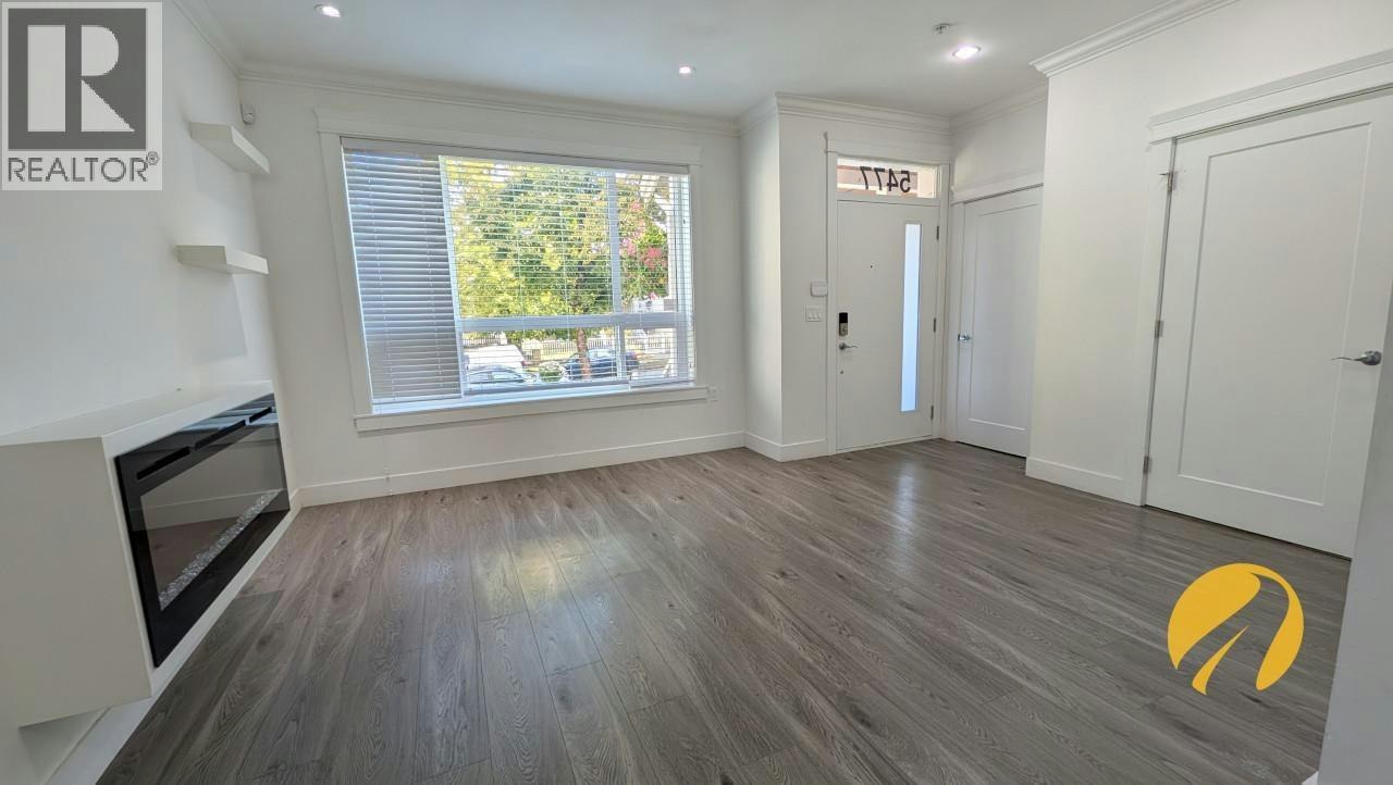 5477 Wales Street, Vancouver, BC, V5R 3M9 - 4