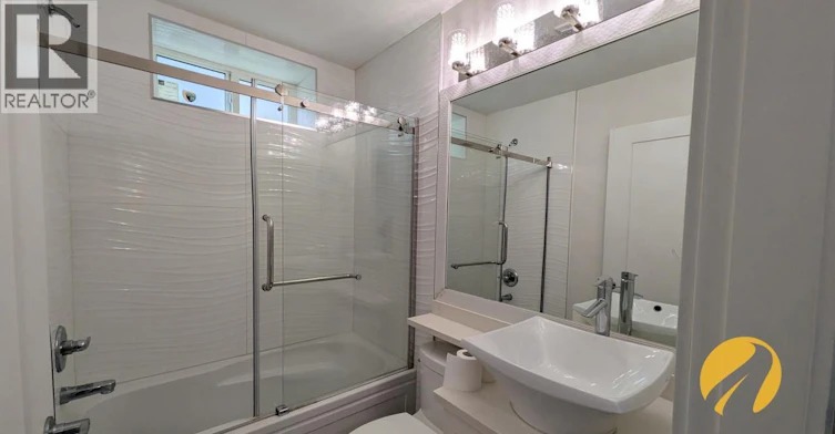 5477 Wales Street, Vancouver, BC, V5R 3M9 - 9