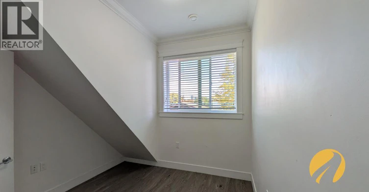 5477 Wales Street, Vancouver, BC, V5R 3M9 - 14
