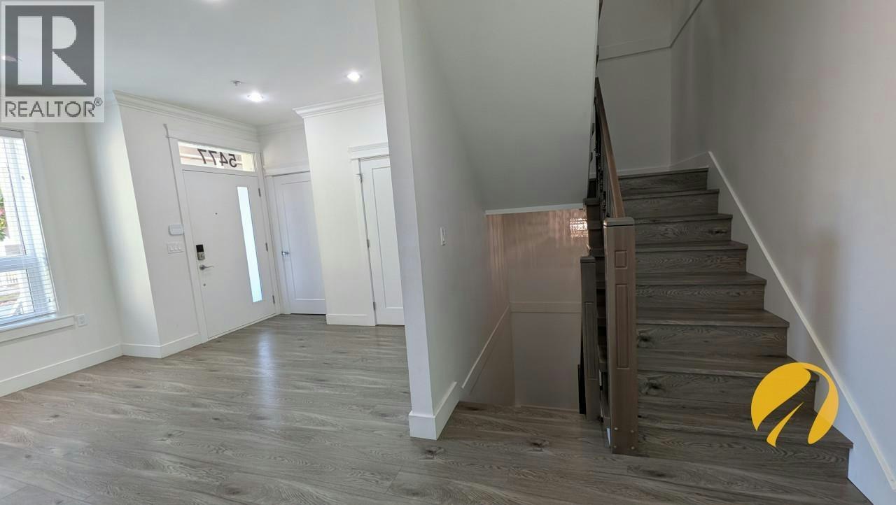 5477 Wales Street, Vancouver, BC, V5R 3M9 - 6