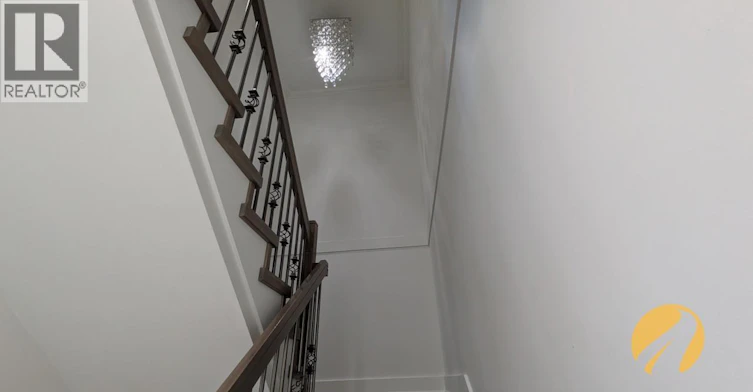 5477 Wales Street, Vancouver, BC, V5R 3M9 - 7