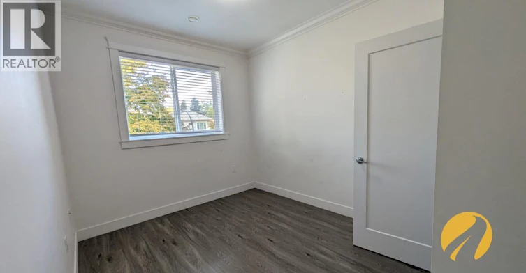 5477 Wales Street, Vancouver, BC, V5R 3M9 - 11