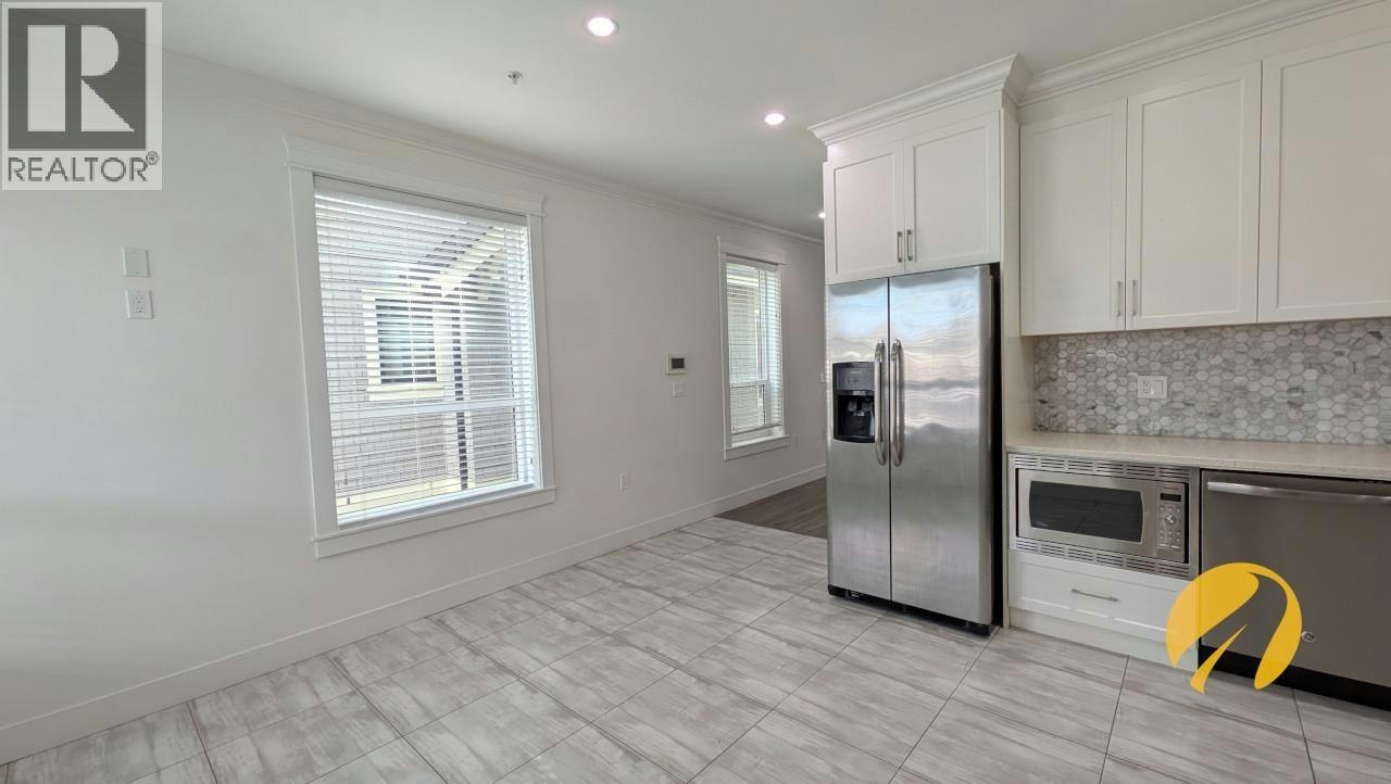 5477 Wales Street, Vancouver, BC, V5R 3M9 - 3