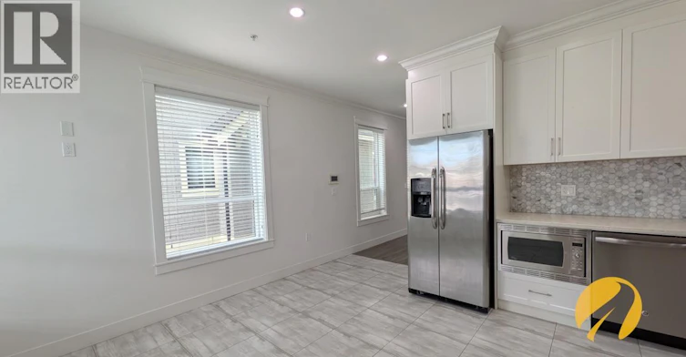 5477 Wales Street, Vancouver, BC, V5R 3M9 - 3