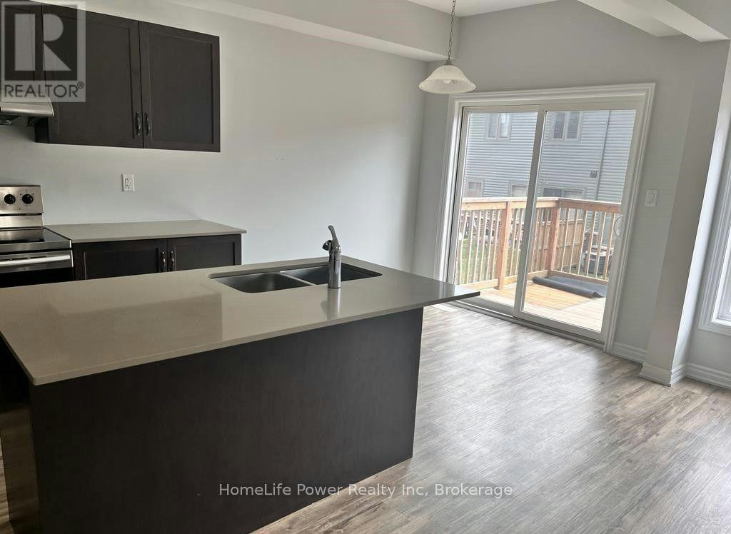 40-324 Equestrian Way, Cambridge, ON, N2E 2M6 - 4