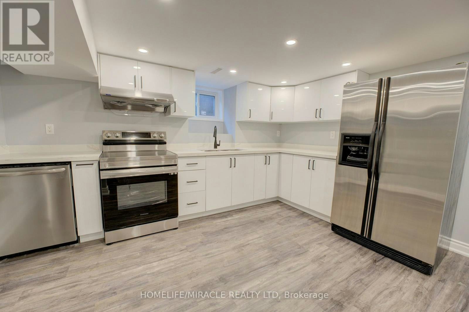 85 Silverstone Drive, Toronto, ON, M9V 3G4 - 15