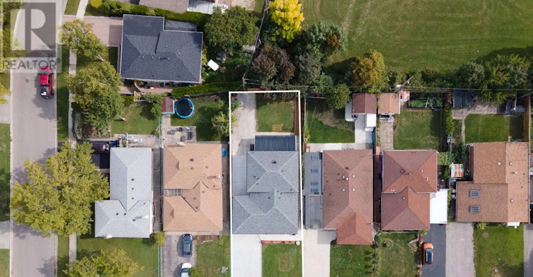 85 Silverstone Drive, Toronto, ON, M9V 3G4 - 21