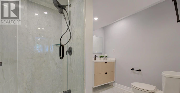 85 Silverstone Drive, Toronto, ON, M9V 3G4 - 10
