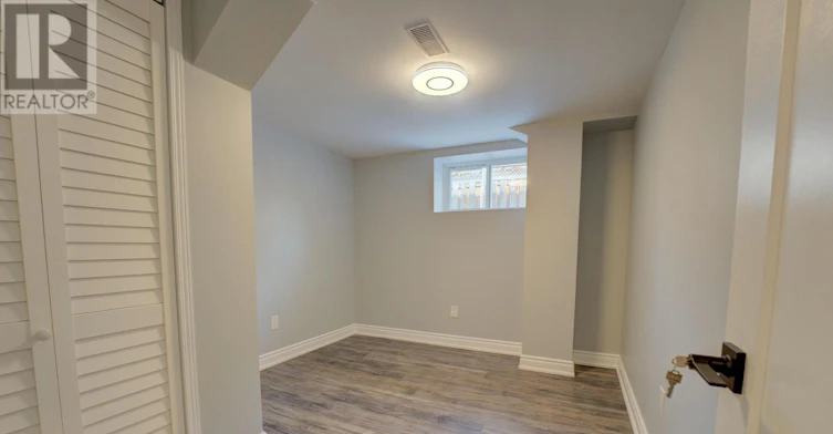 85 Silverstone Drive, Toronto, ON, M9V 3G4 - 8