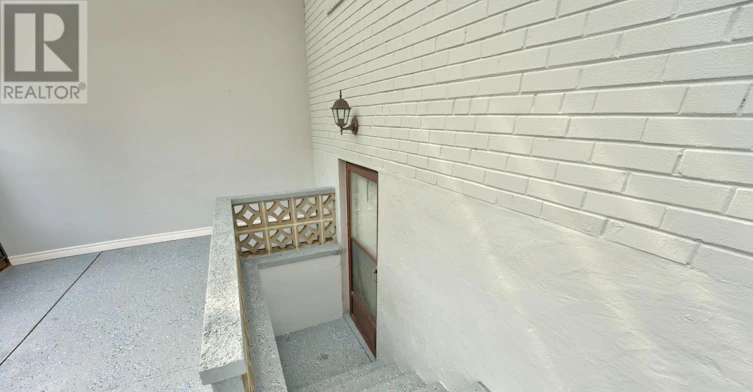85 Silverstone Drive, Toronto, ON, M9V 3G4 - 4