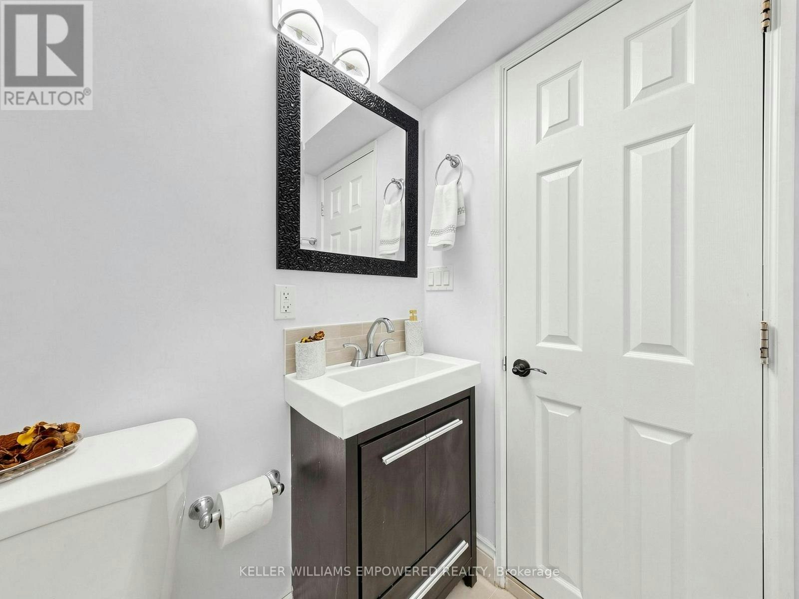 200 Castle Rock Drive, Richmond Hill, ON, L4C 5H7 - 38