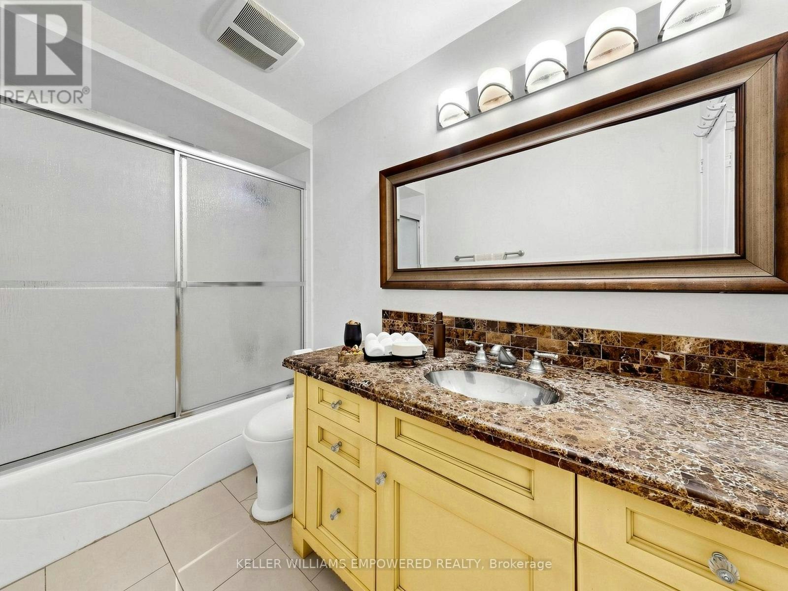 200 Castle Rock Drive, Richmond Hill, ON, L4C 5H7 - 29