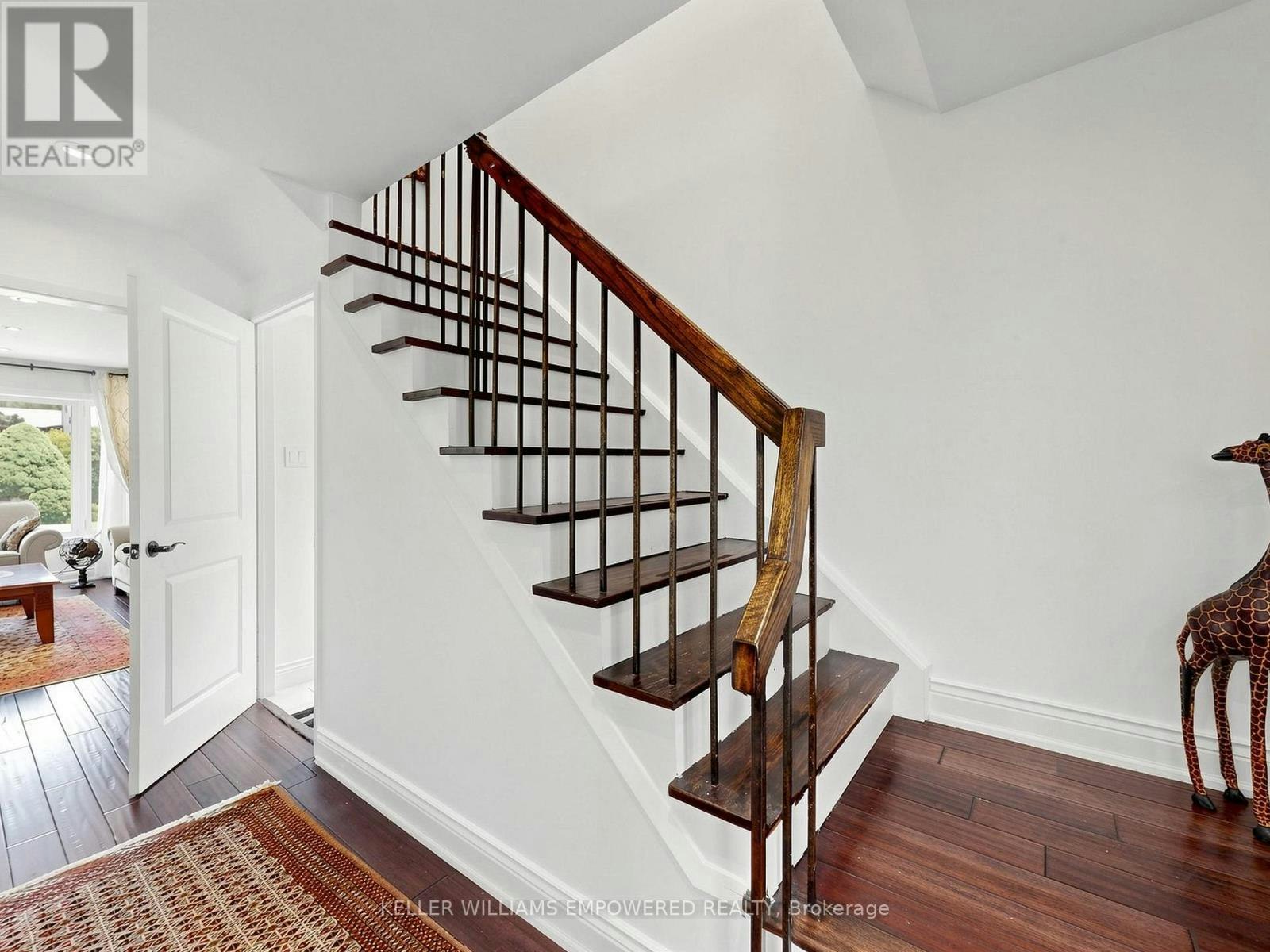 200 Castle Rock Drive, Richmond Hill, ON, L4C 5H7 - 19
