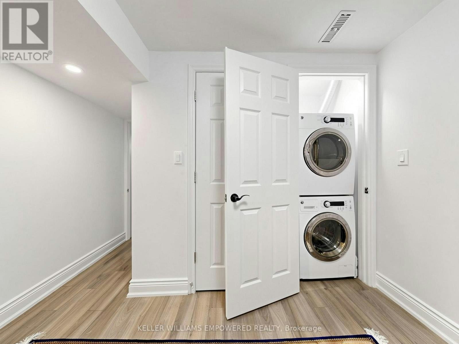 200 Castle Rock Drive, Richmond Hill, ON, L4C 5H7 - 39