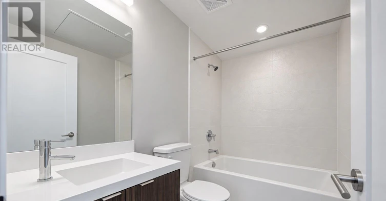 2003-10 York Street, Toronto, ON, M5J 0E1 - 4
