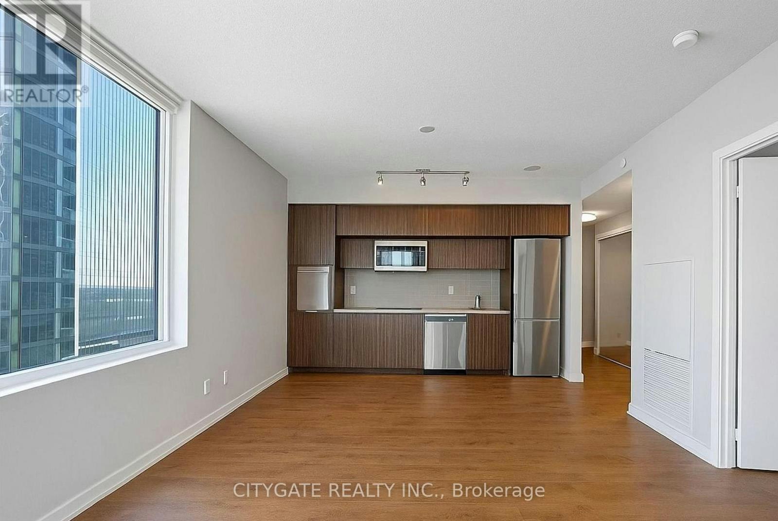 2003-10 York Street, Toronto, ON, M5J 0E1 - 2