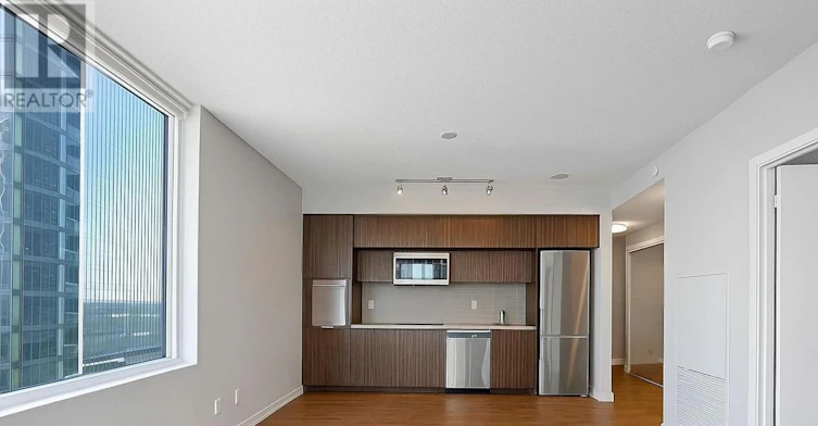2003-10 York Street, Toronto, ON, M5J 0E1 - 2