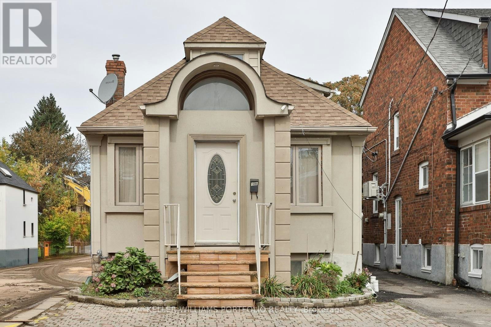 106 Clovelly Avenue, Toronto, ON, M6E 2E6