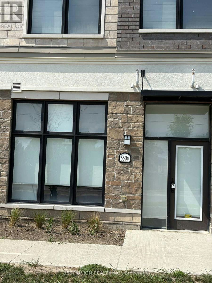 5506 Main Street, Whitchurch-Stouffville, ON, L4A 8B7
