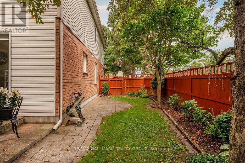 62 Wittingham Drive, Ottawa, ON, K2G 6H5 - 44
